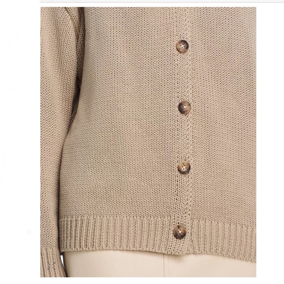 AQUA Classic Timeless V-Neck Cardigan – Medium – NWT - Picture 4 of 6